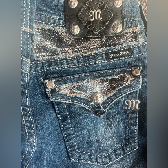 Miss Me Size 27 Jeans Zebra Rhinestone Bling Flap Pocket Boot Cut 30” Inseam - Picture 5 of 6
